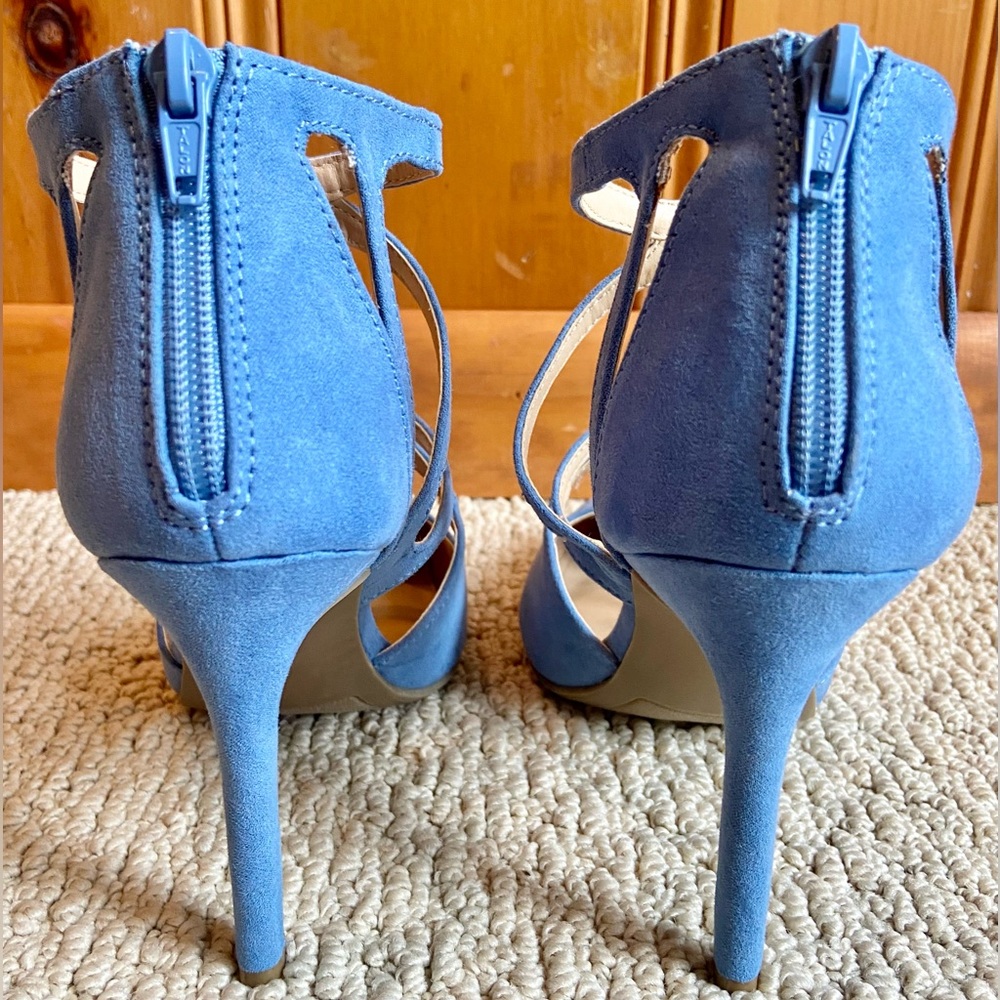 Lauren Conrad Memory Foam Heels Gem